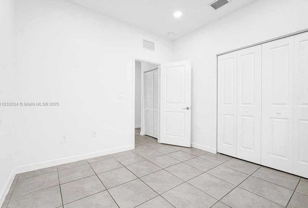 Small Image of 12735 SOUTH WEST 211TH ST #Main, Miami Number 34