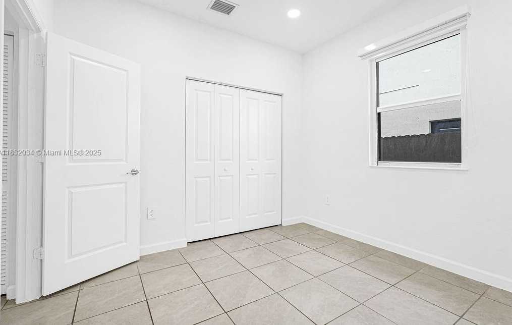 Small Image of 12735 SOUTH WEST 211TH ST #Main, Miami Number 36