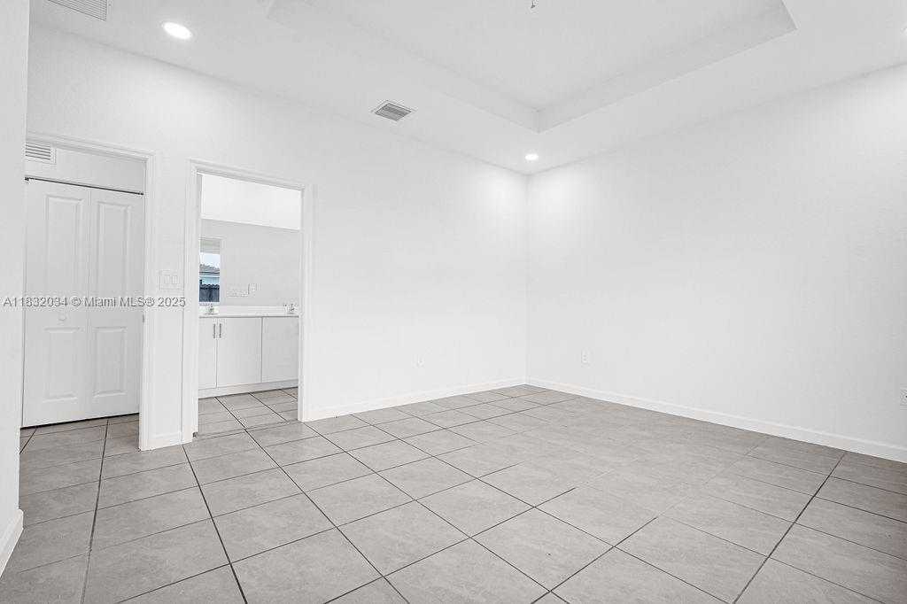 Small Image of 12735 SOUTH WEST 211TH ST #Main, Miami Number 52