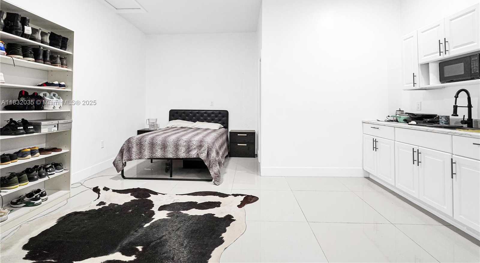 Small Image of 12735 SOUTH WEST 211TH ST #12735, Miami Number 17