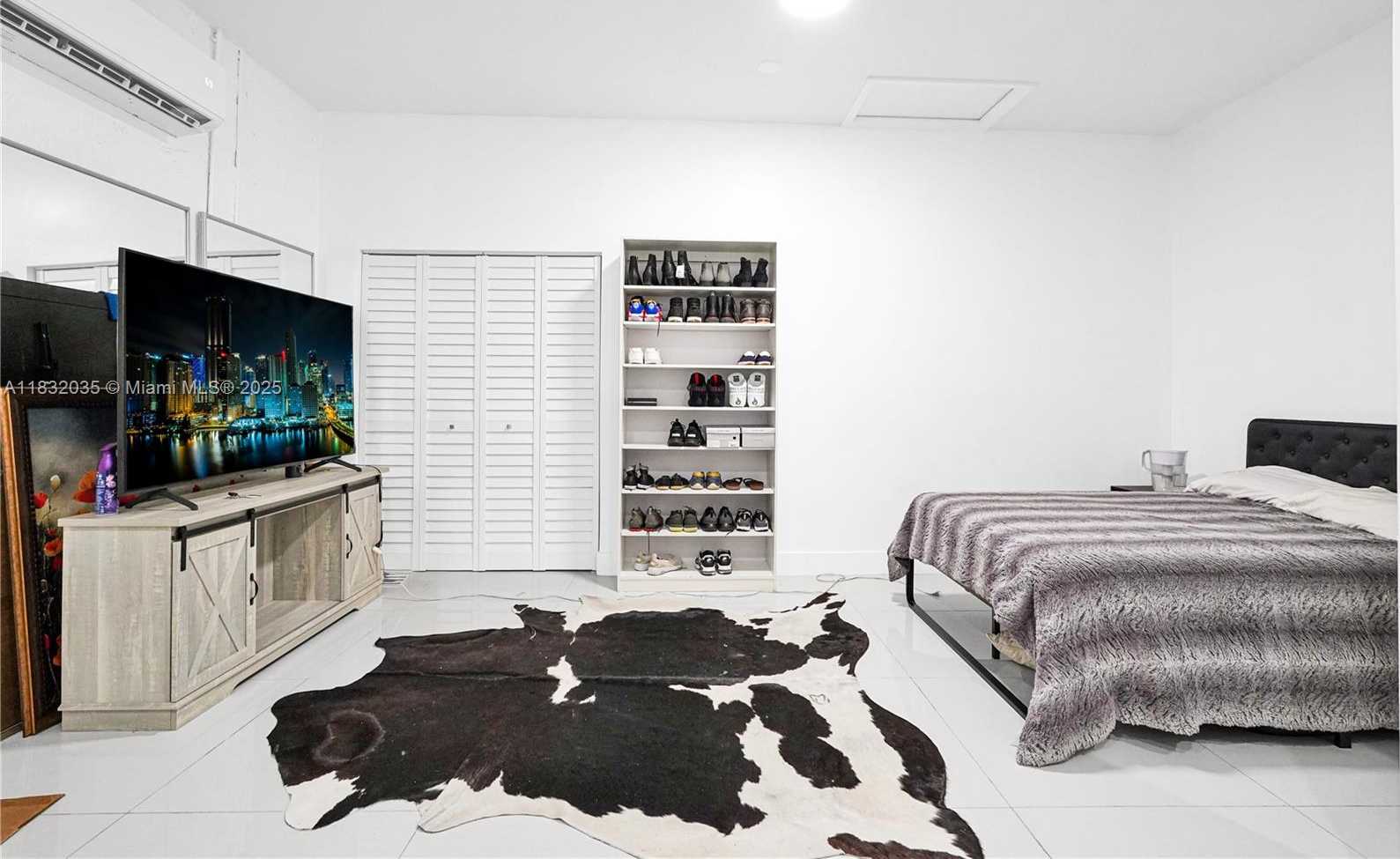 Small Image of 12735 SOUTH WEST 211TH ST #12735, Miami Number 18