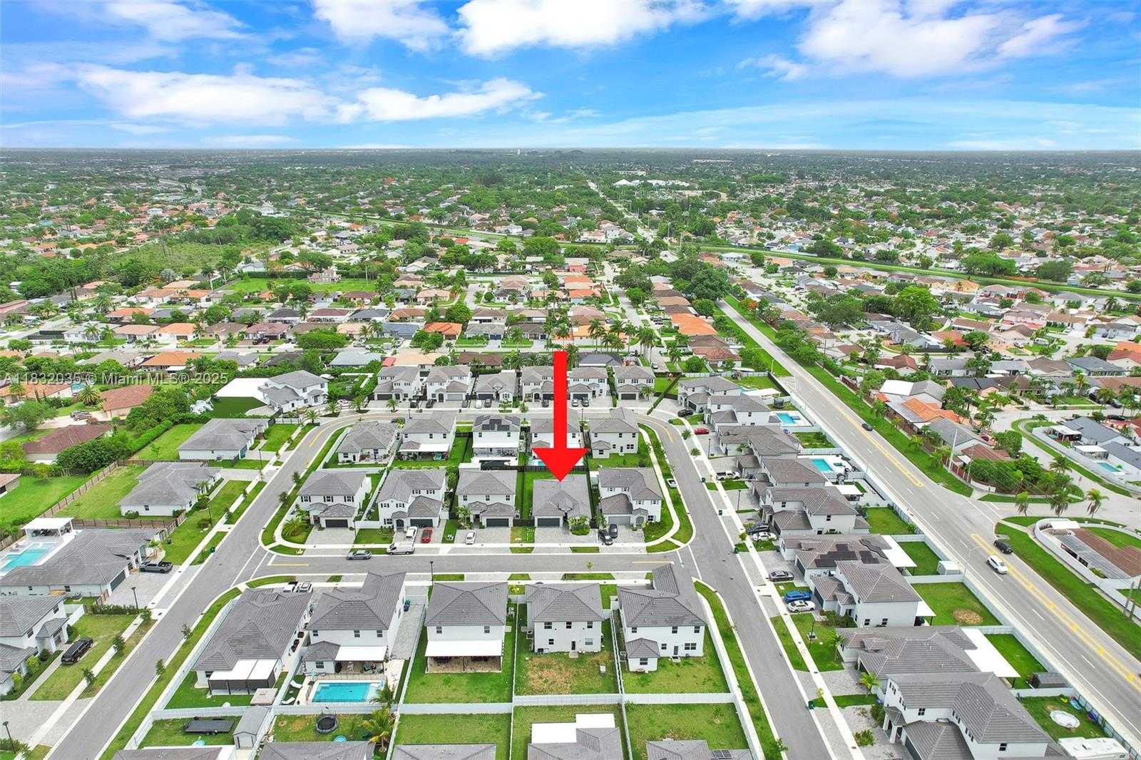 Small Image of 12735 SOUTH WEST 211TH ST #12735, Miami Number 2