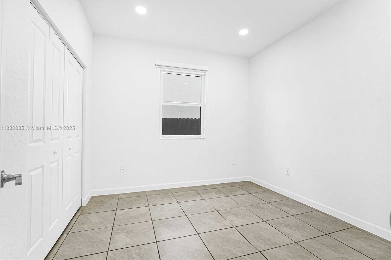 Small Image of 12735 SOUTH WEST 211TH ST #12735, Miami Number 28
