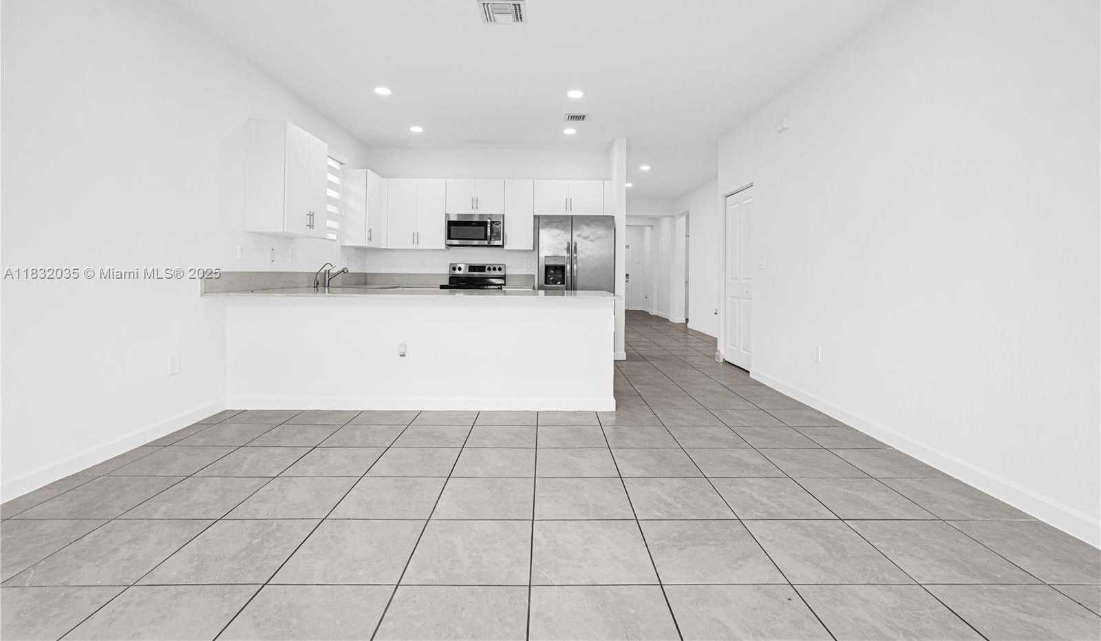 Small Image of 12735 SOUTH WEST 211TH ST #12735, Miami Number 31