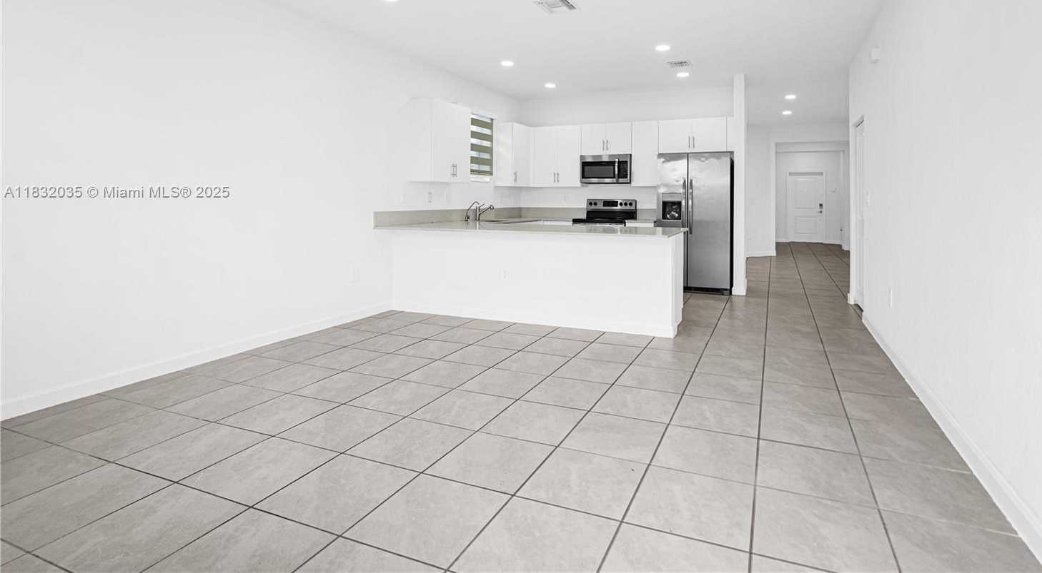 Small Image of 12735 SOUTH WEST 211TH ST #12735, Miami Number 35