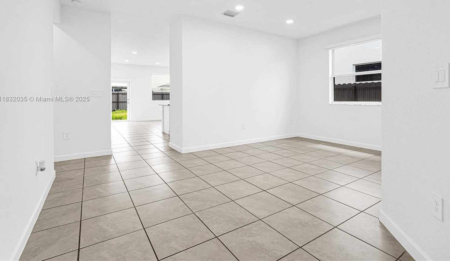 Small Image of 12735 SOUTH WEST 211TH ST #12735, Miami Number 39