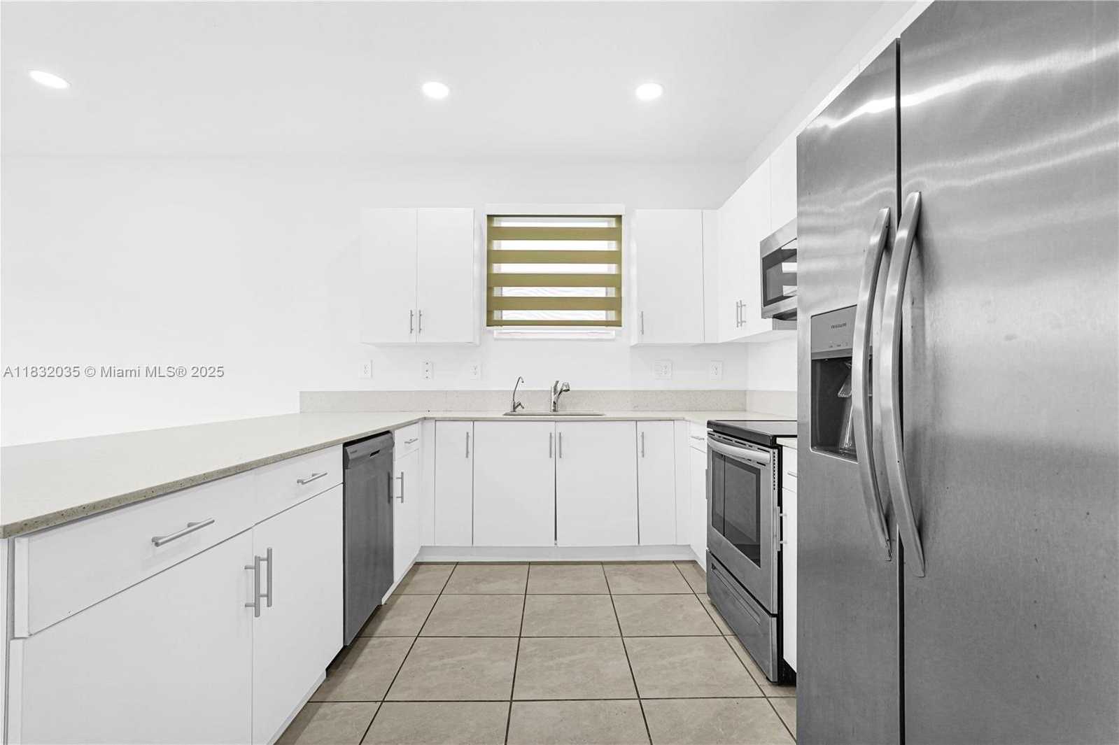 Small Image of 12735 SOUTH WEST 211TH ST #12735, Miami Number 45