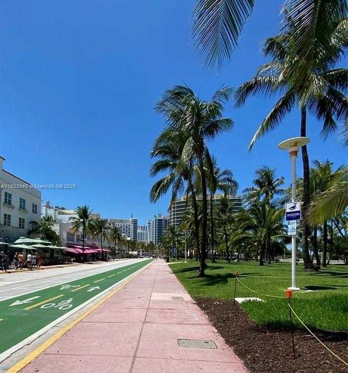 Small Image of 1390 OCEAN DR #502, Miami Beach Number 20