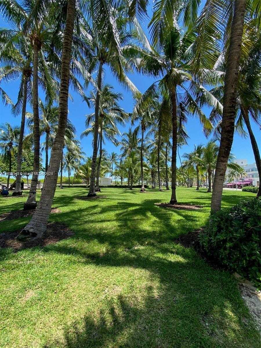Small Image of 1390 OCEAN DR #502, Miami Beach Number 21