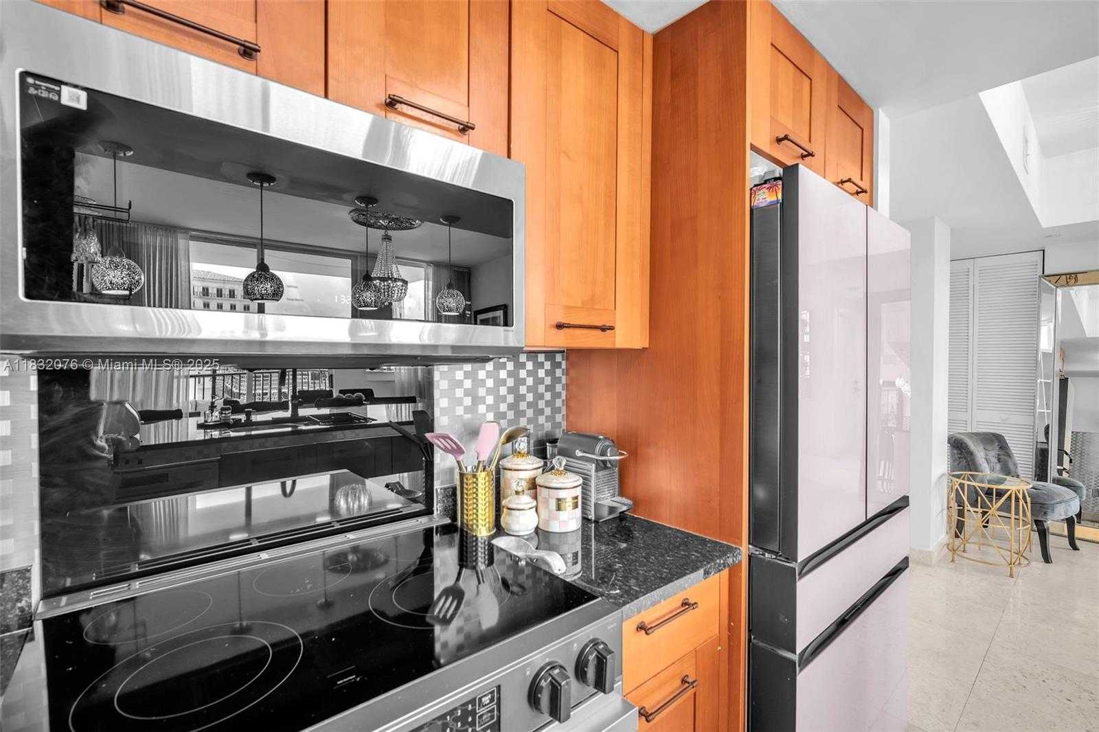 Small Image of 4100 SALZEDO ST #519, Coral Gables Number 10