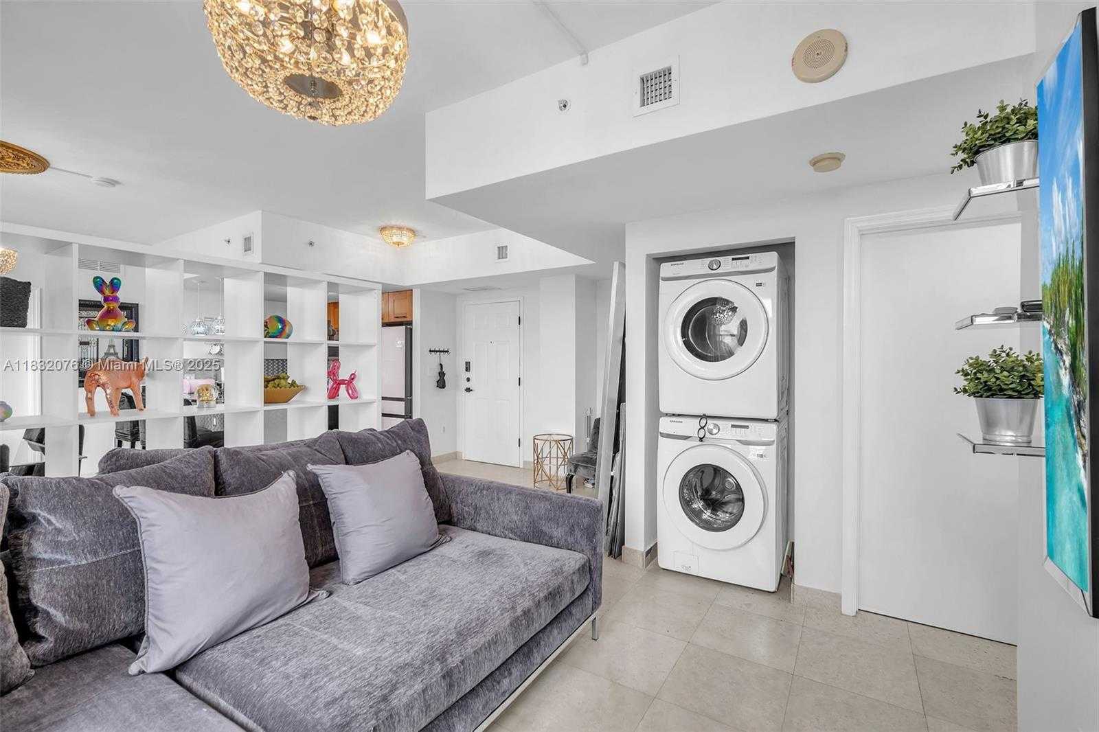 Small Image of 4100 SALZEDO ST #519, Coral Gables Number 21