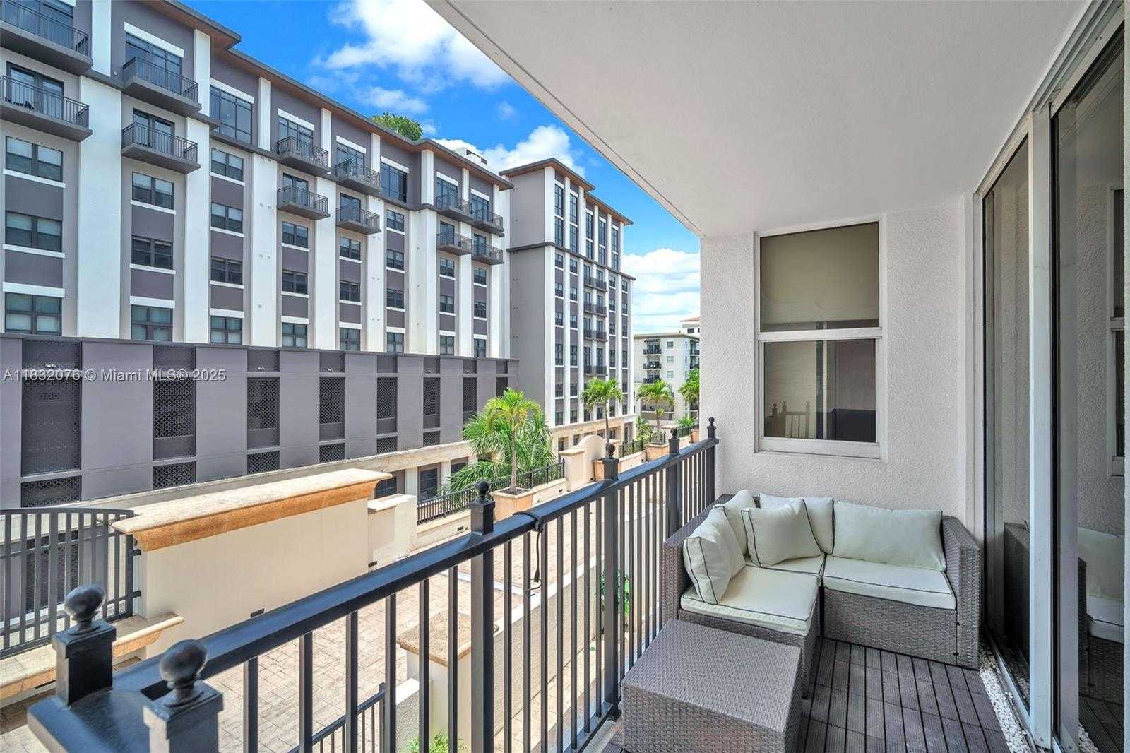 Small Image of 4100 SALZEDO ST #519, Coral Gables Number 36