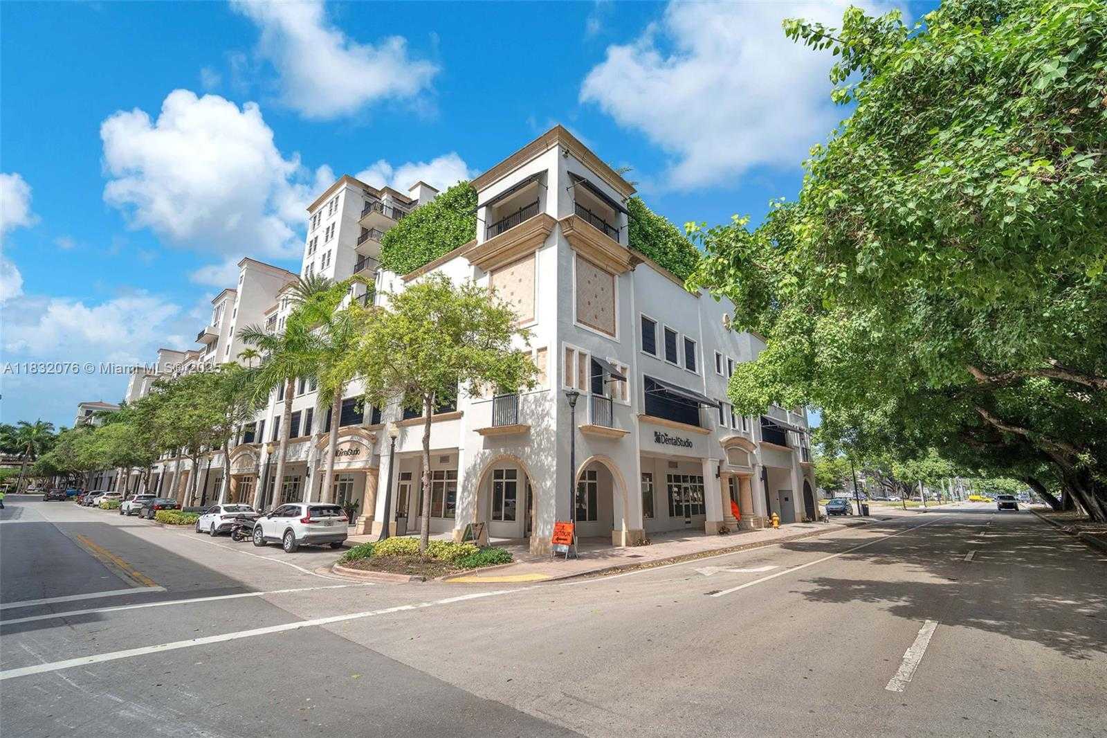 Small Image of 4100 SALZEDO ST #519, Coral Gables Number 43