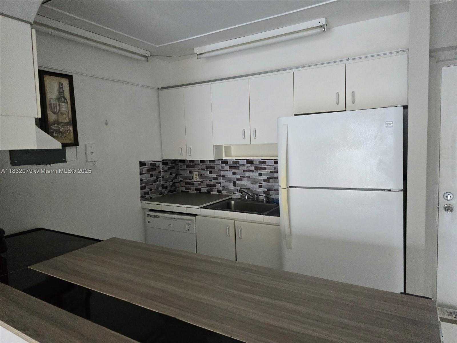 Small Image of 3545 NORTH EAST 167TH ST #304, North Miami Beach Number 10