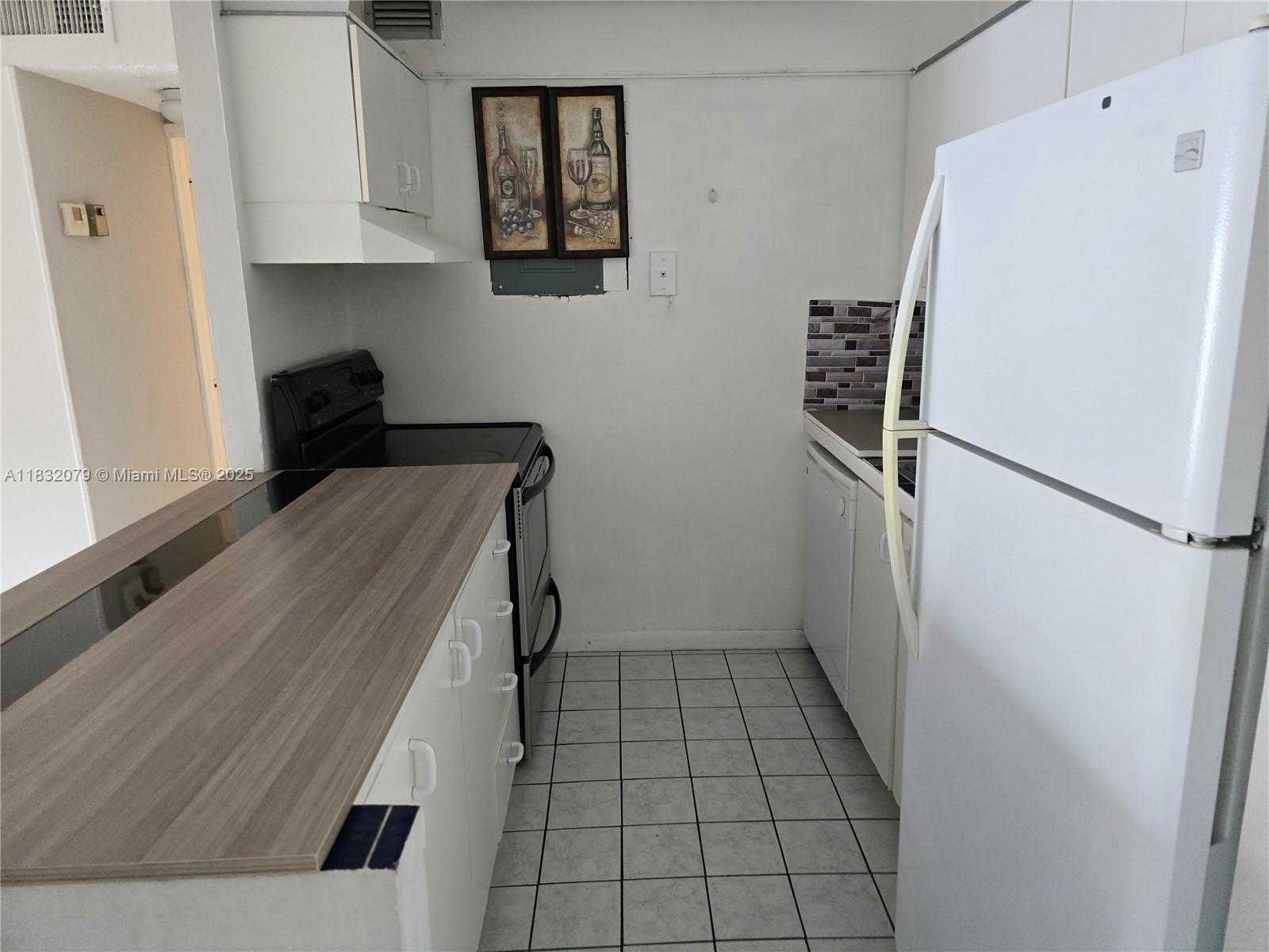 Small Image of 3545 NORTH EAST 167TH ST #304, North Miami Beach Number 11
