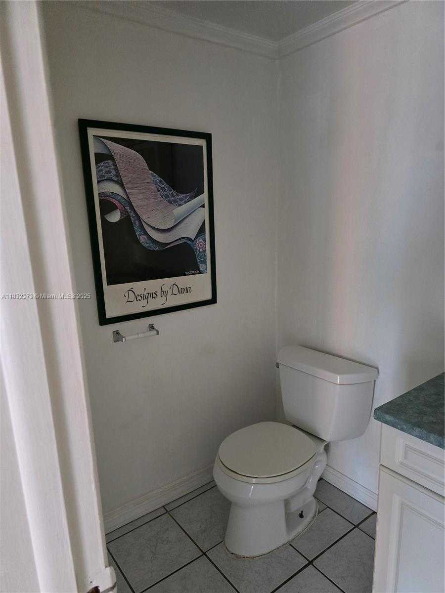 Small Image of 3545 NORTH EAST 167TH ST #304, North Miami Beach Number 12