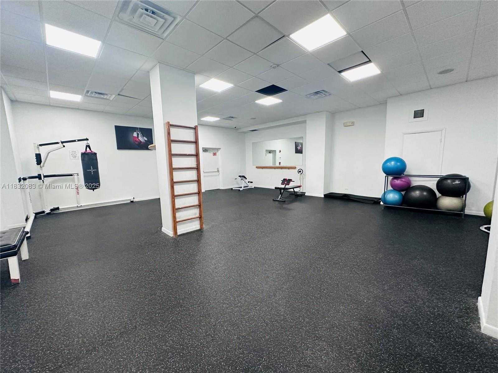 Small Image of 250 174TH ST #1703, Sunny Isles Beach Number 13