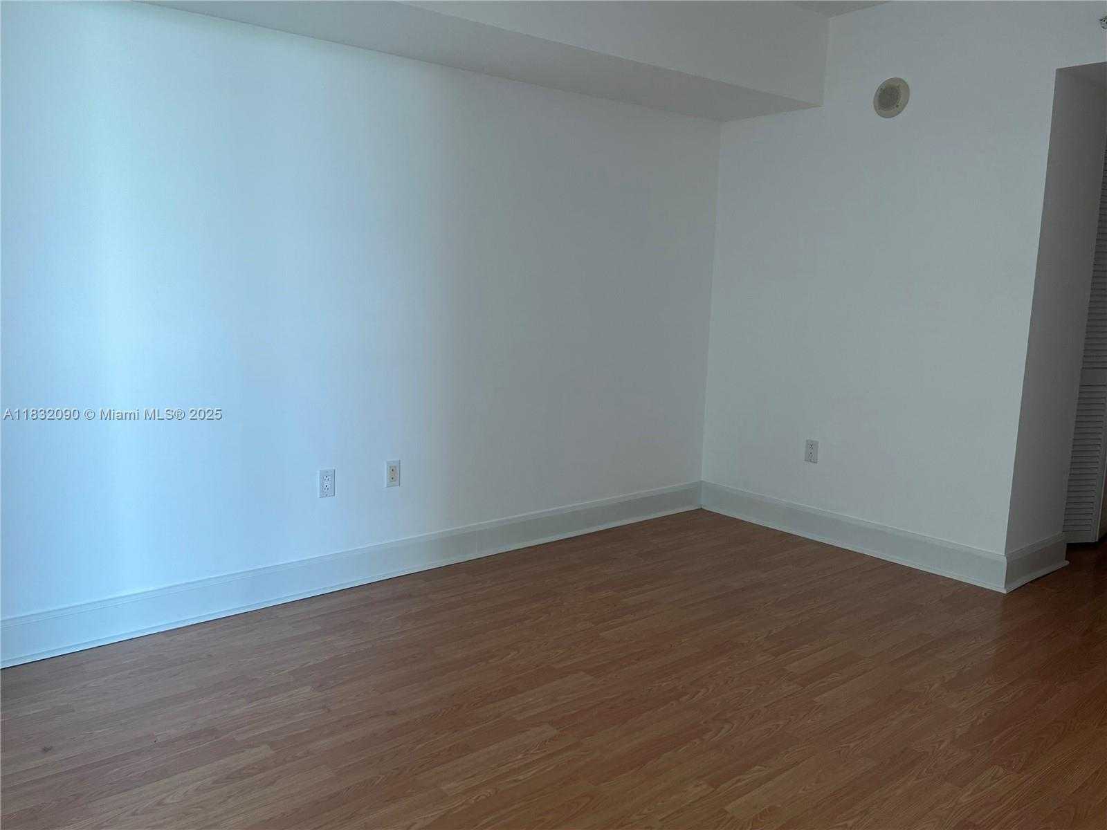 Small Image of 1800 NORTH BAYSHORE DR #2314, Miami Number 12