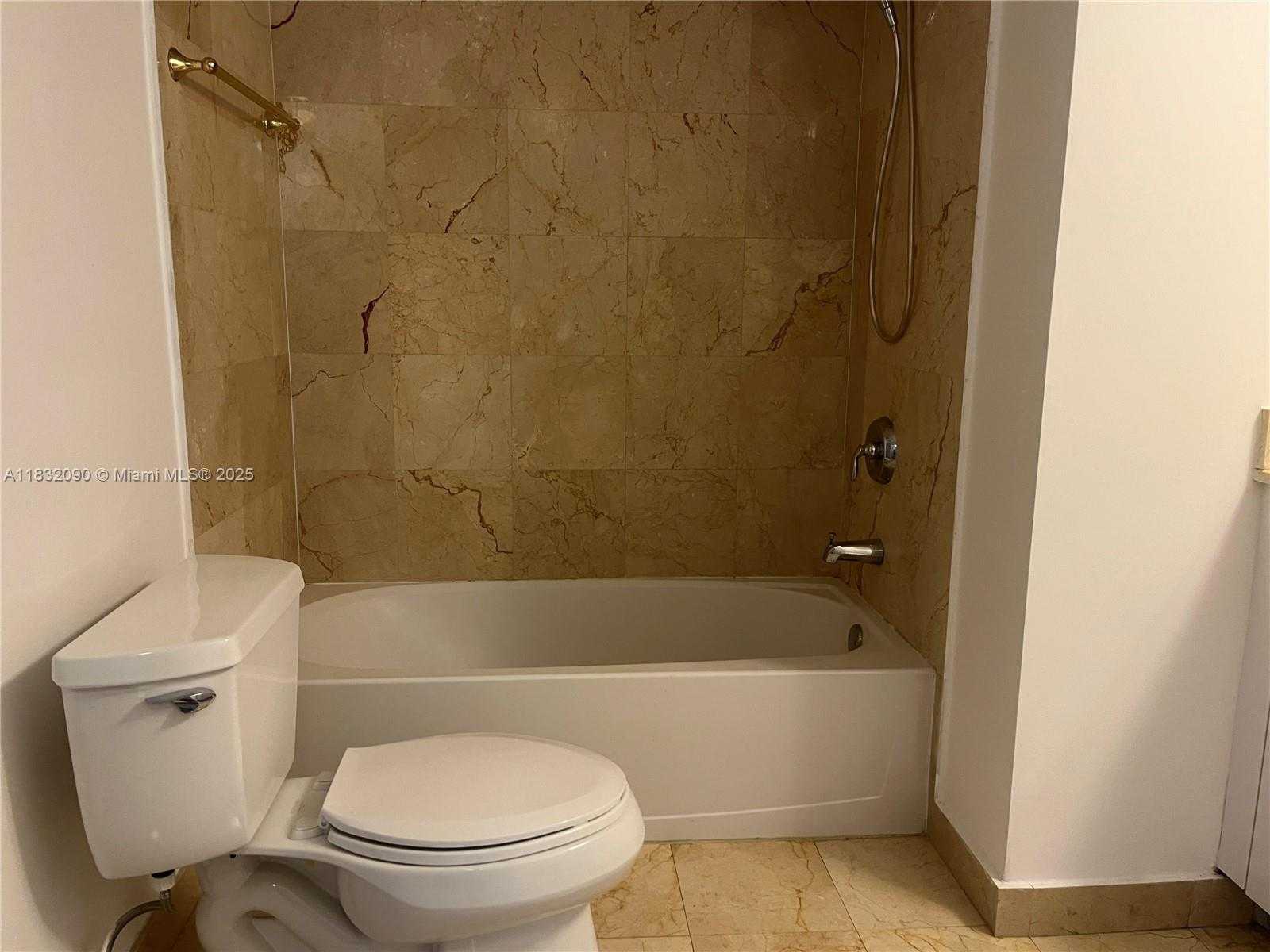 Small Image of 1800 NORTH BAYSHORE DR #2314, Miami Number 14
