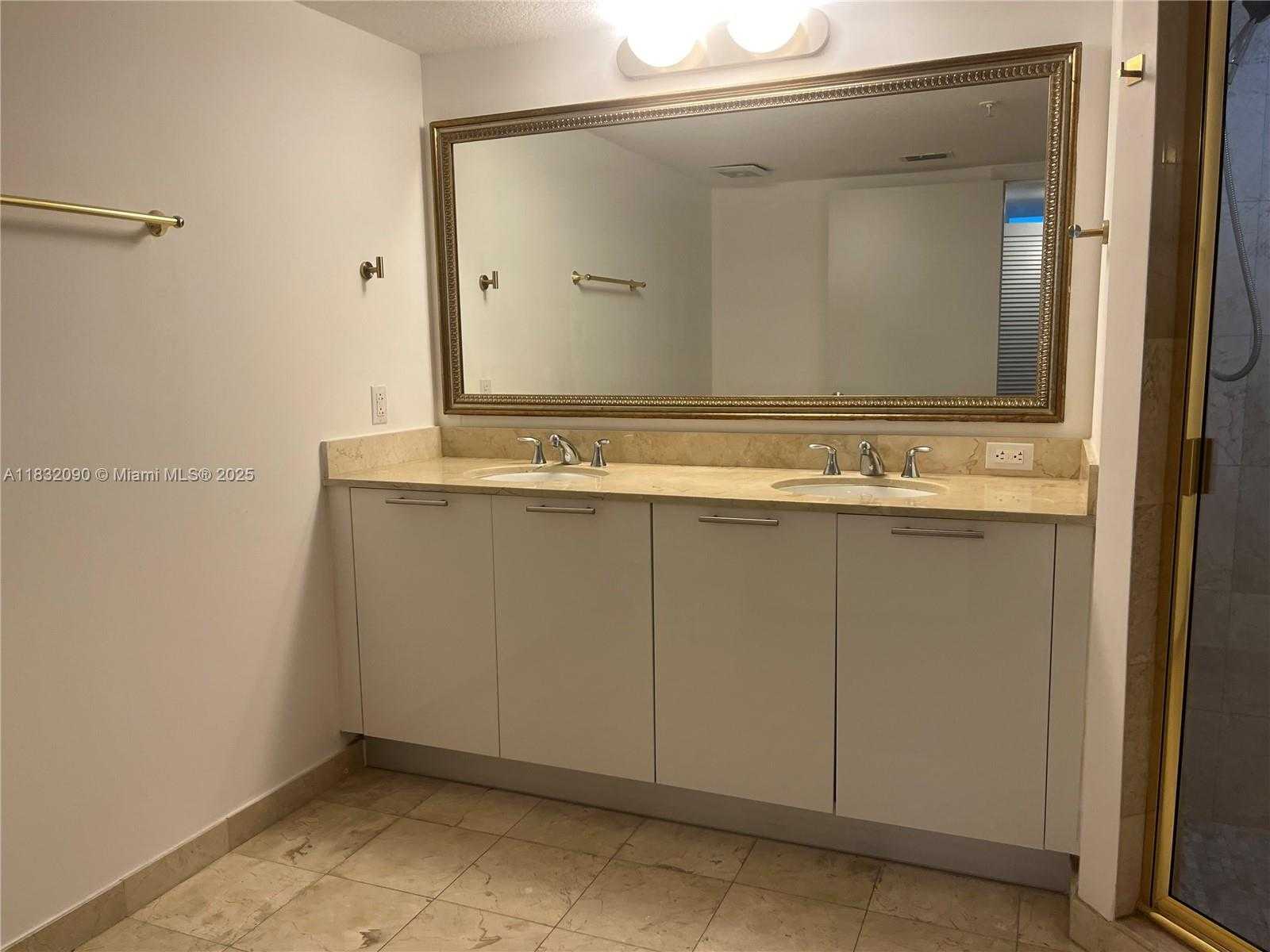 Small Image of 1800 NORTH BAYSHORE DR #2314, Miami Number 7