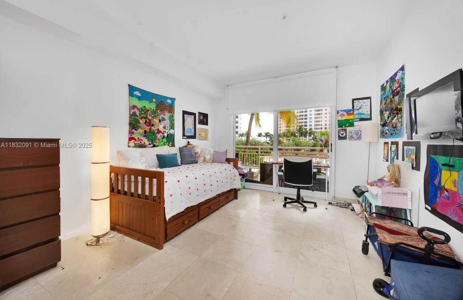 Small Image of 888 BRICKELL KEY DR #607, Miami Number 19
