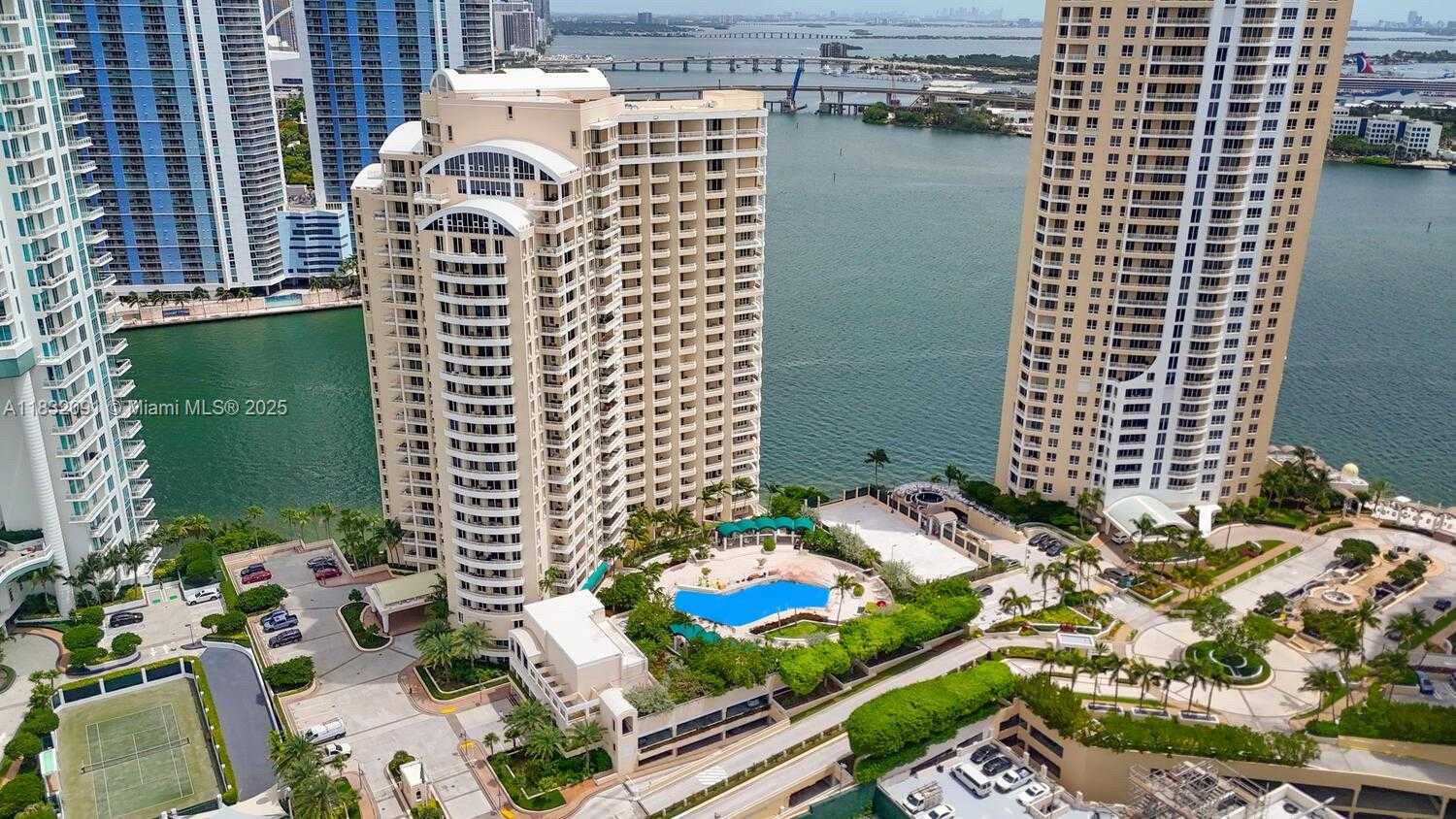 Small Image of 888 BRICKELL KEY DR #607, Miami Number 2