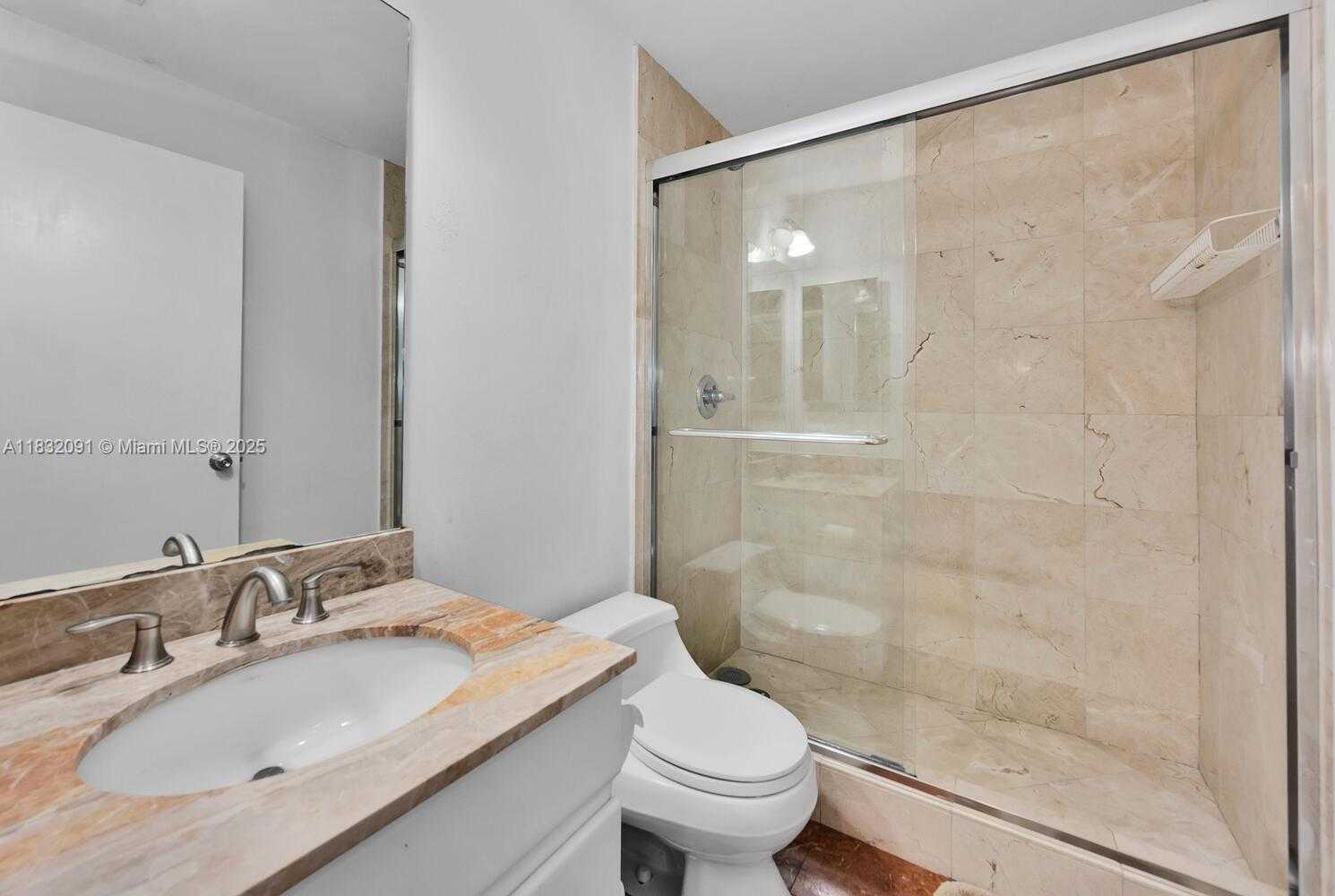 Small Image of 888 BRICKELL KEY DR #607, Miami Number 21