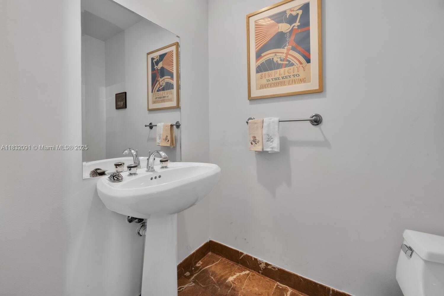 Small Image of 888 BRICKELL KEY DR #607, Miami Number 22