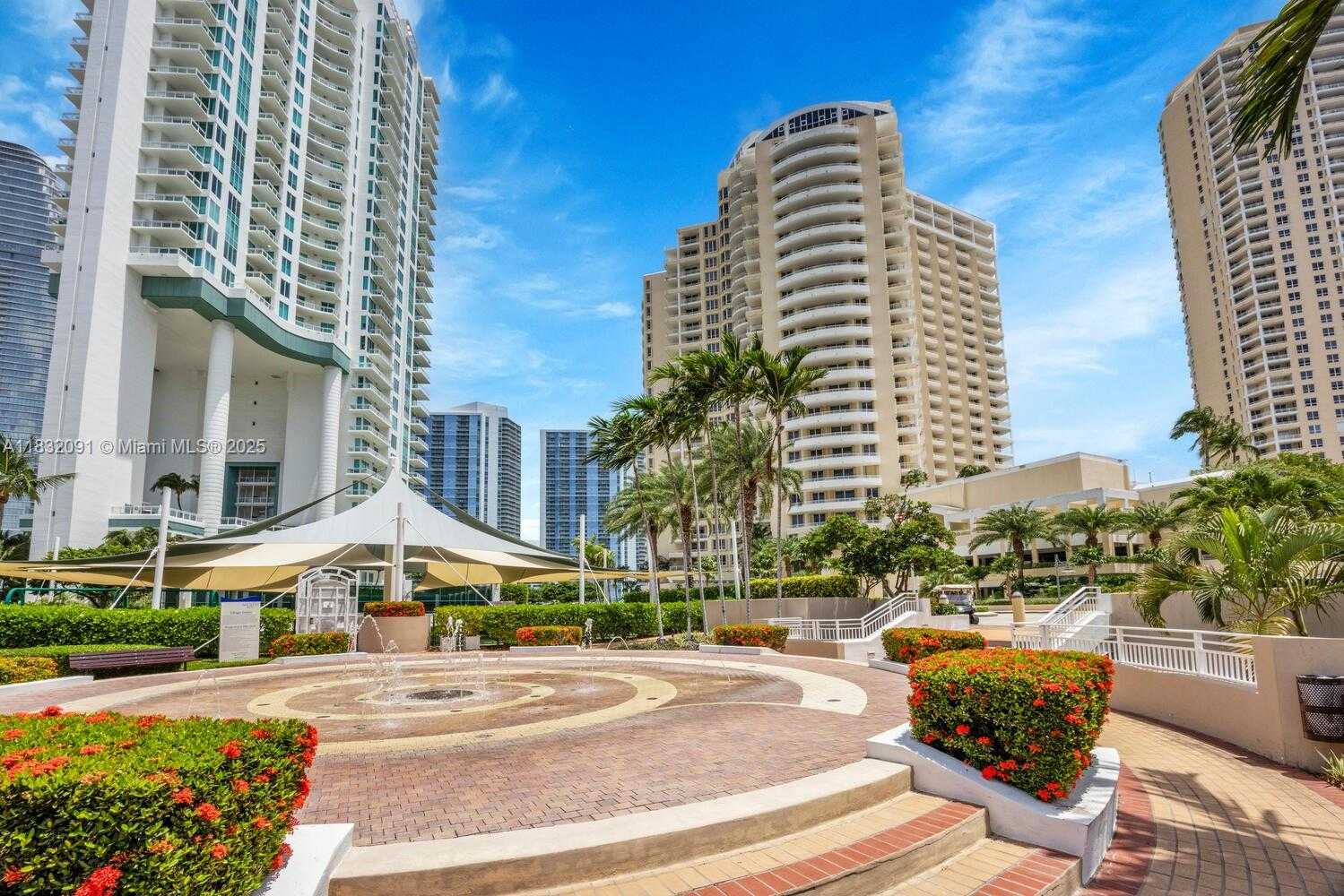 Small Image of 888 BRICKELL KEY DR #607, Miami Number 37