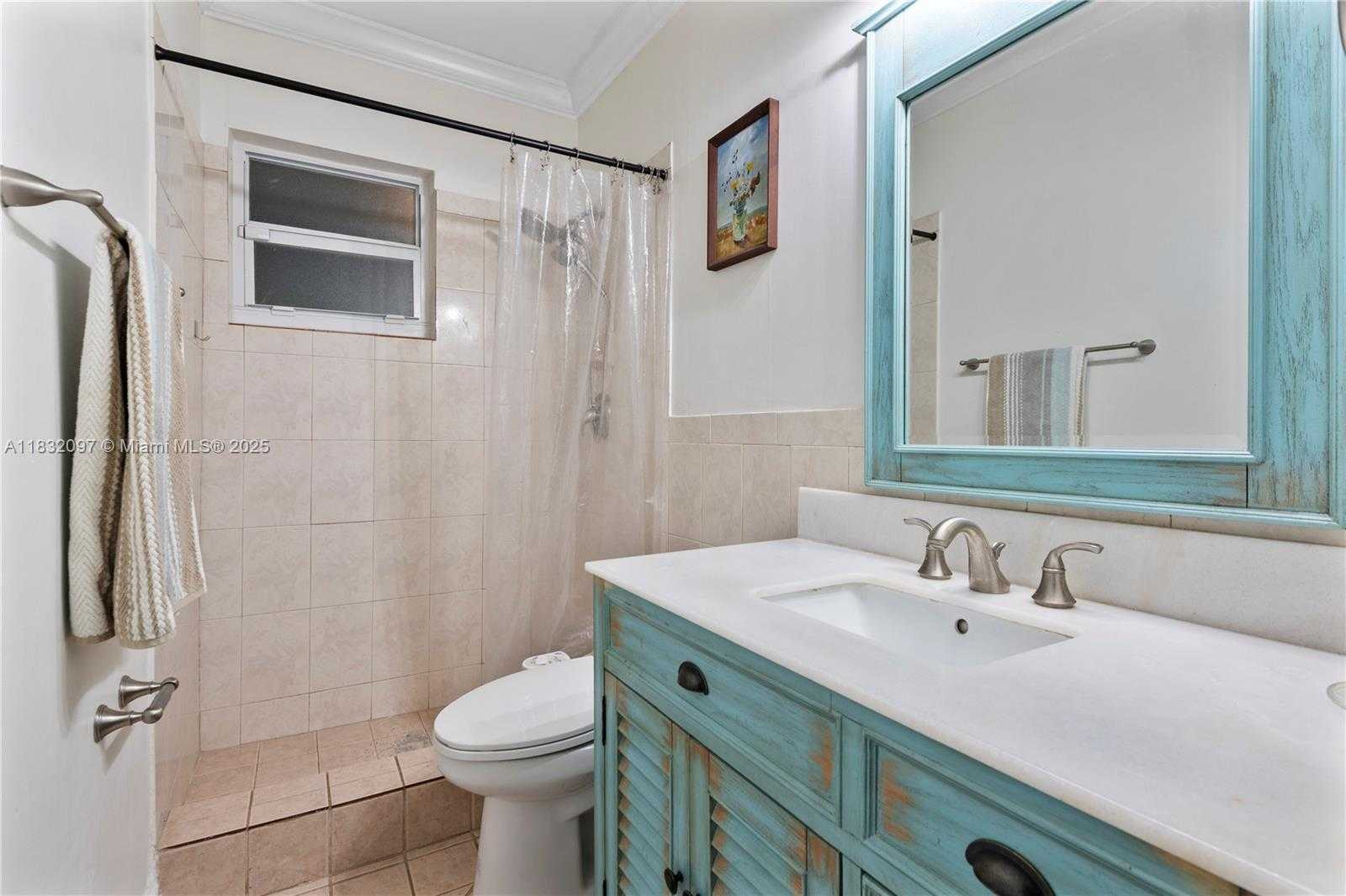 Small Image of 2900 WHITEHEAD ST #A, Miami Number 11