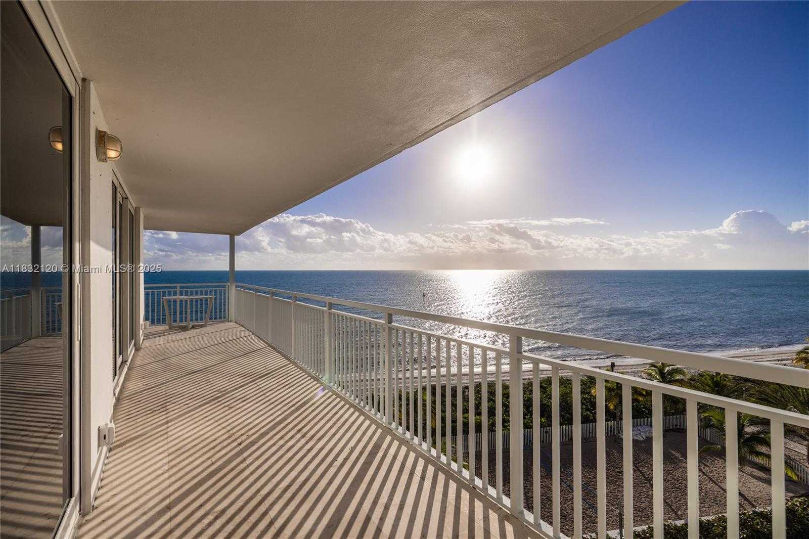 Small Image of 615 OCEAN DR #6A, Key Biscayne Number 30