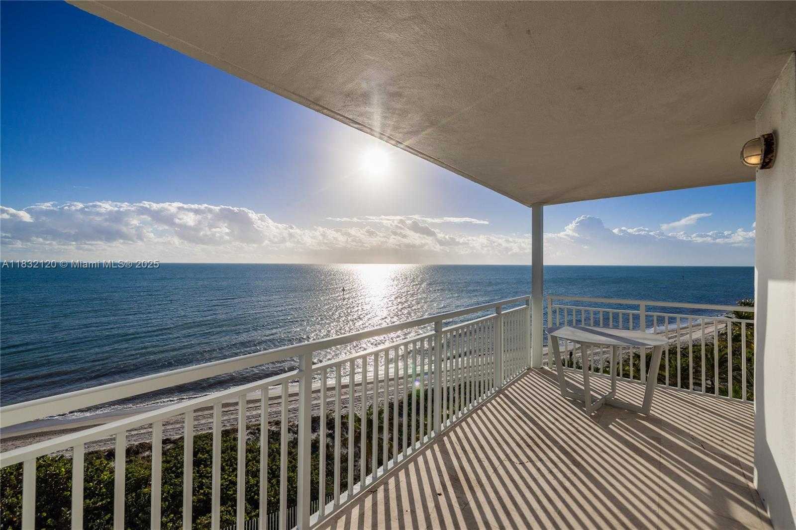 Small Image of 615 OCEAN DR #6A, Key Biscayne Number 42