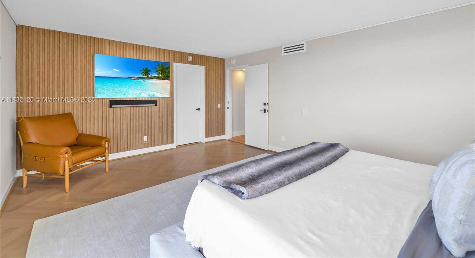 Small Image of 615 OCEAN DR #6A, Key Biscayne Number 9