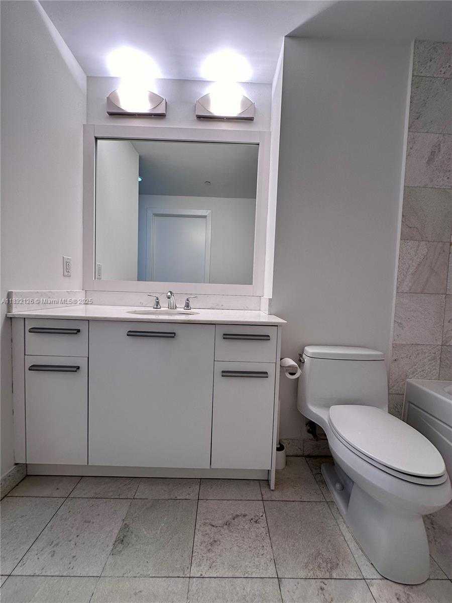 Small Image of 1060 BRICKELL AVE #1815, Miami Number 14