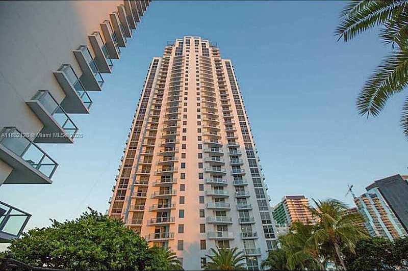 Small Image of 1060 BRICKELL AVE #1815, Miami Number 17