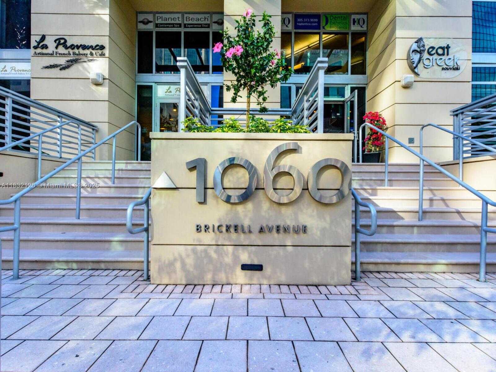Small Image of 1060 BRICKELL AVE #1815, Miami Number 25