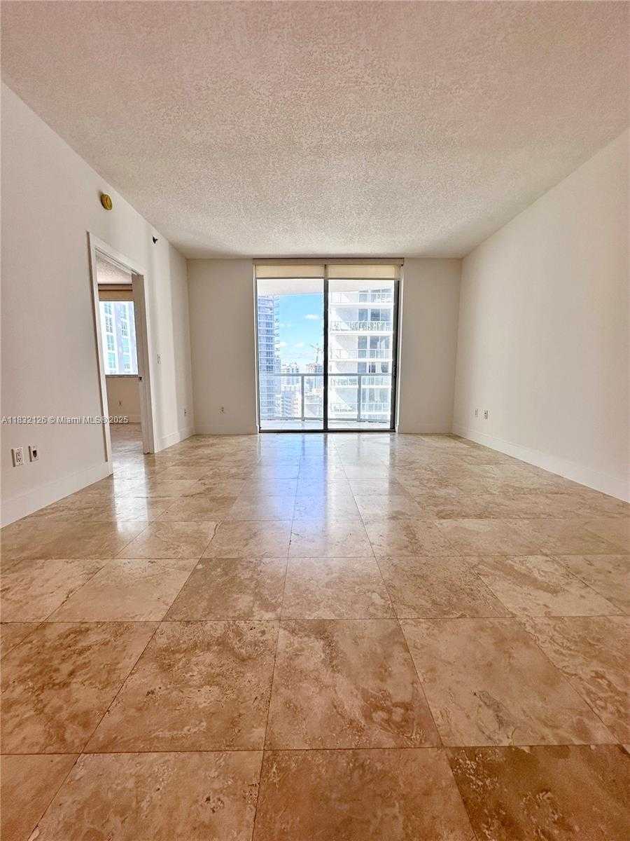 Small Image of 1060 BRICKELL AVE #1815, Miami Number 5
