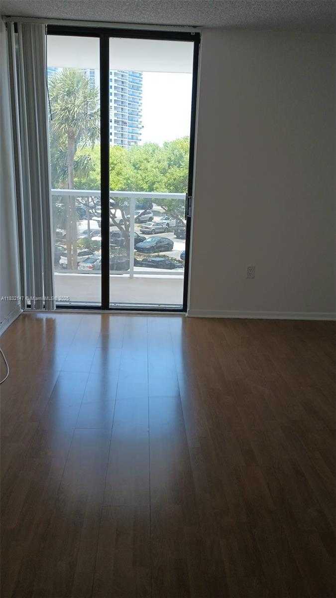Small Image of 3731 NORTH COUNTRY CLUB DR #321, Aventura Number 19