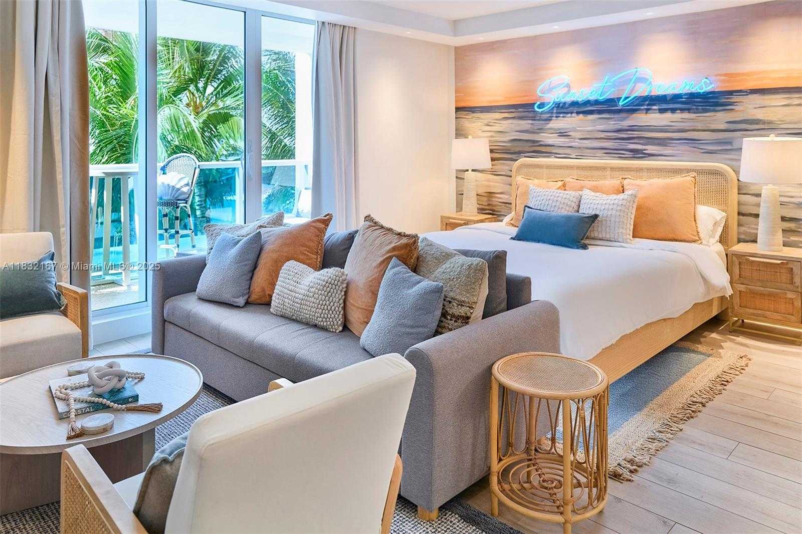 Small Image of 2301 COLLINS AVE #329, Miami Beach Number 3