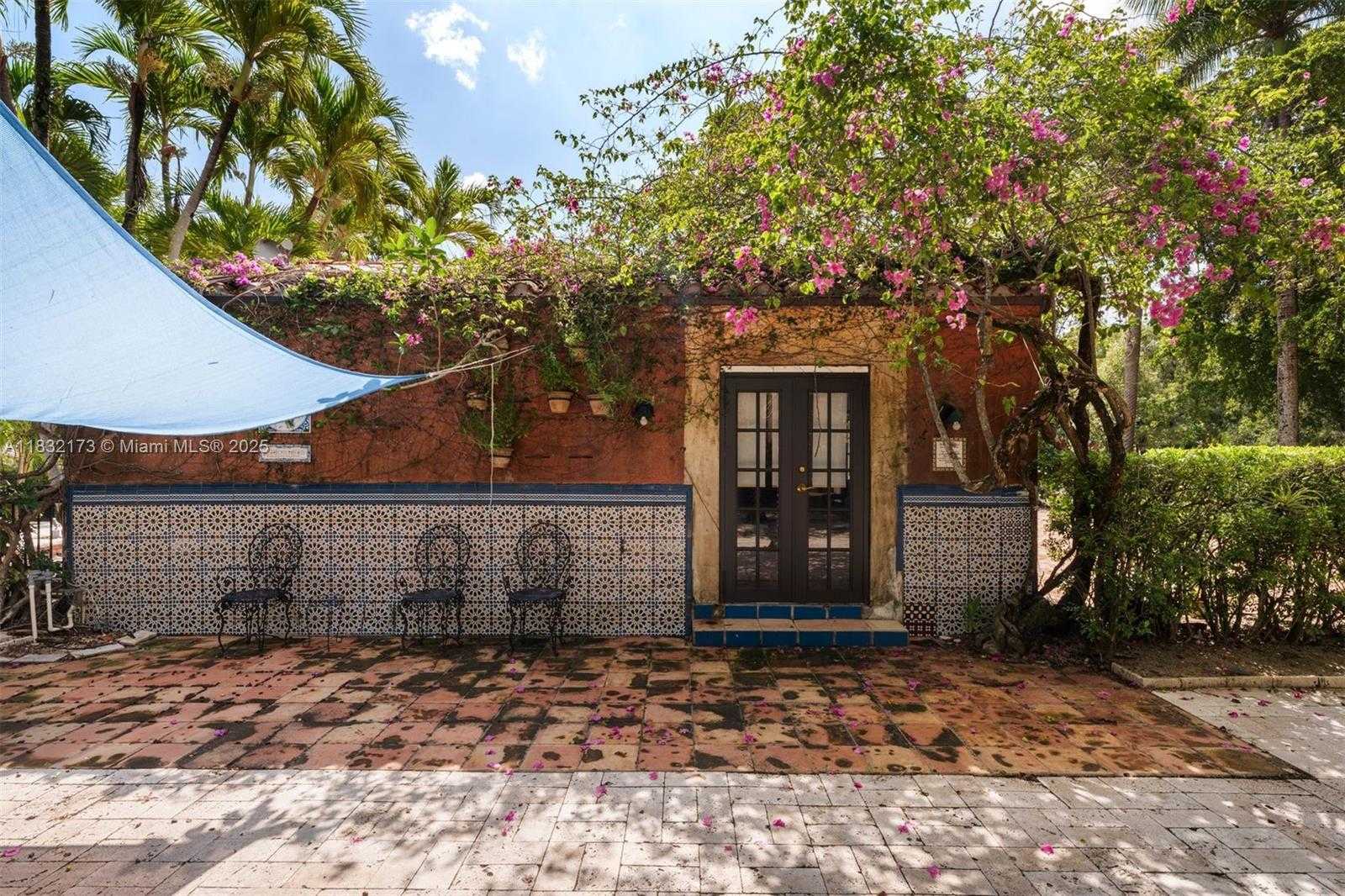 Small Image of 1624 GRANADA BLVD, Coral Gables Number 37