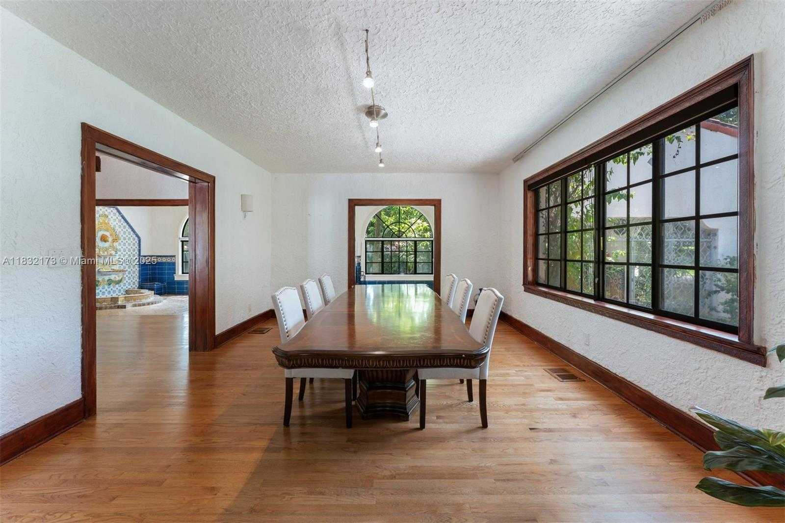 Small Image of 1624 GRANADA BLVD, Coral Gables Number 70