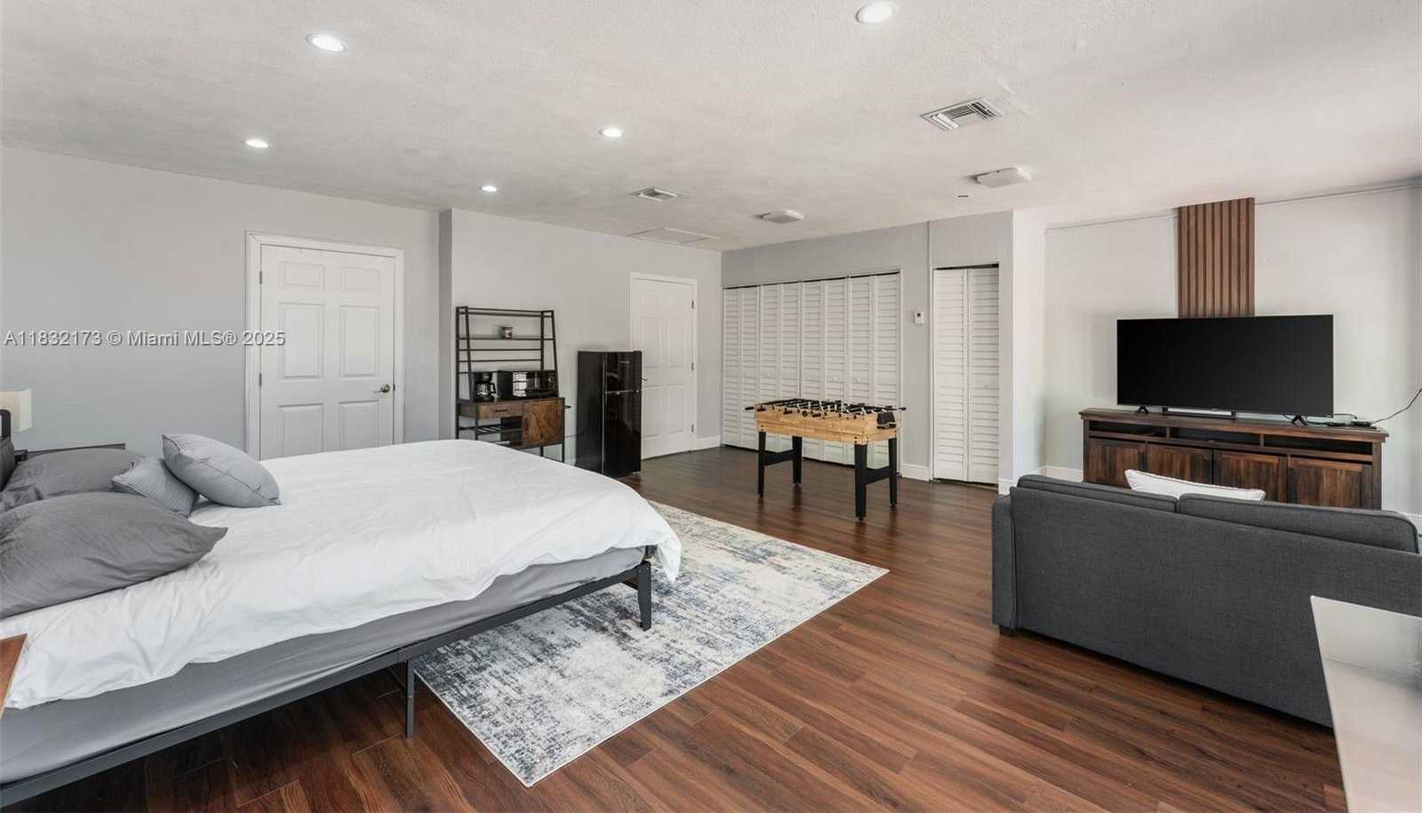 Small Image of 1624 GRANADA BLVD, Coral Gables Number 71