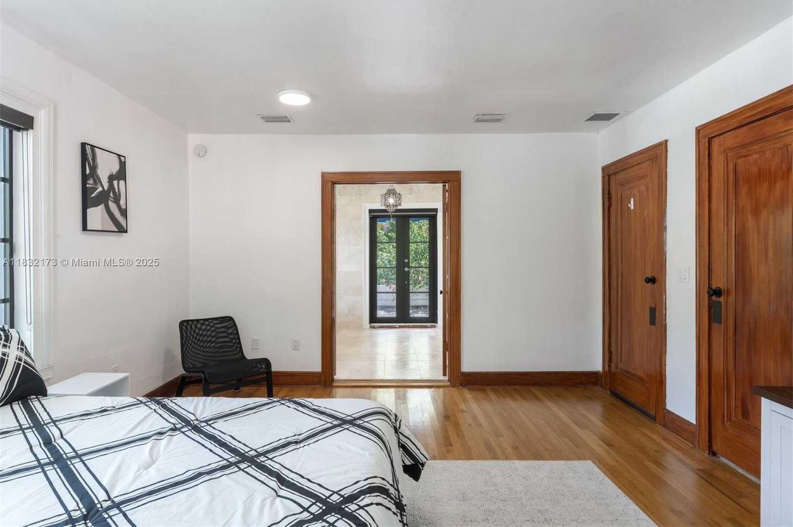 Small Image of 1624 GRANADA BLVD, Coral Gables Number 79