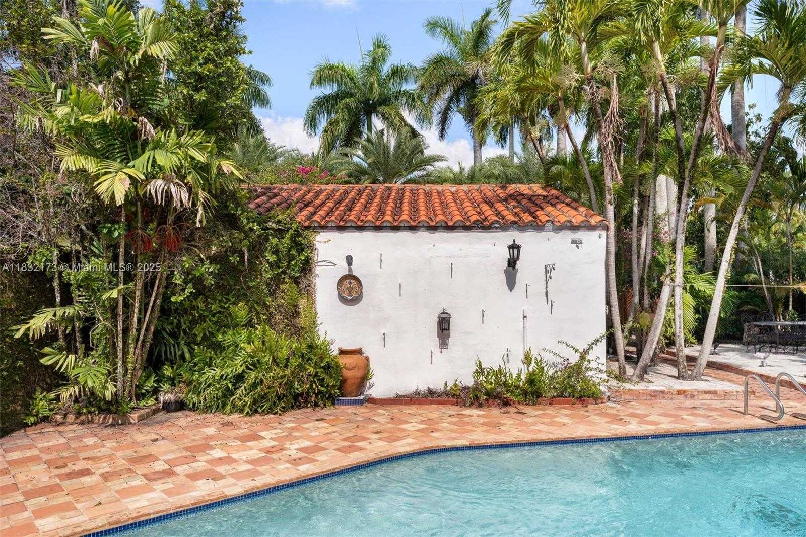 Small Image of 1624 GRANADA BLVD, Coral Gables Number 80