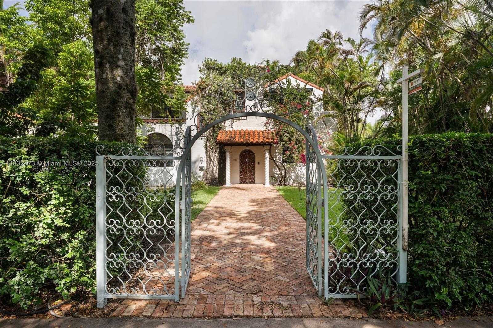 Small Image of 1624 GRANADA BLVD, Coral Gables Number 82