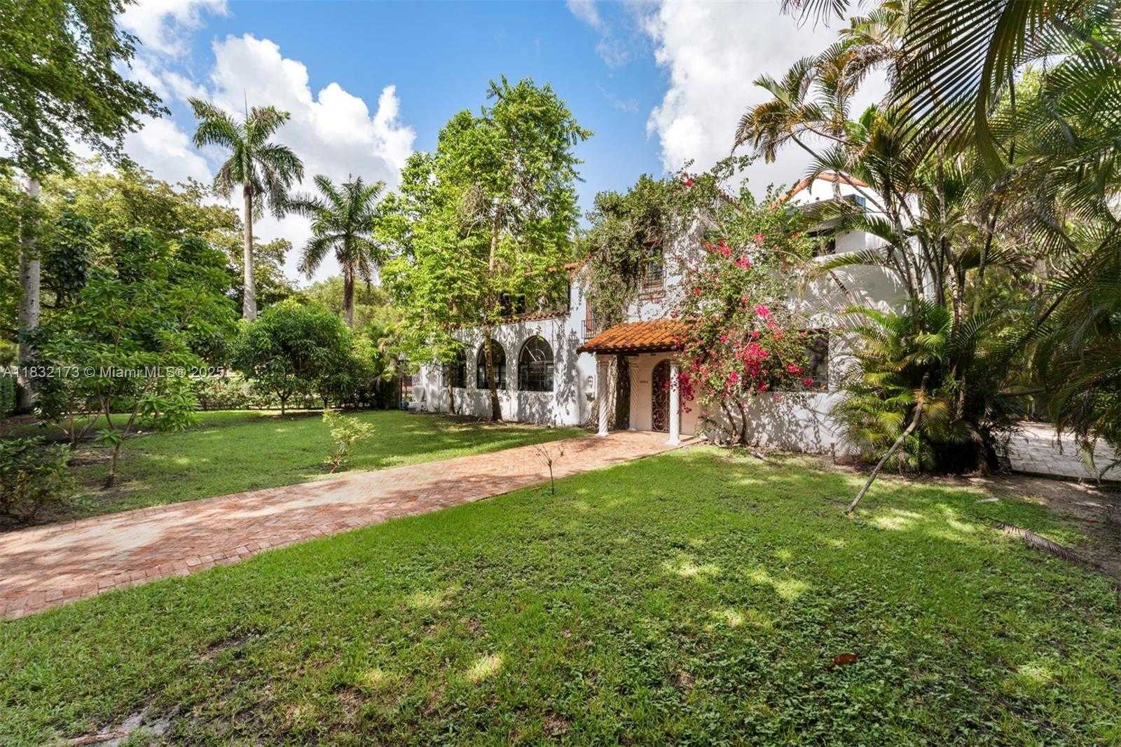 Small Image of 1624 GRANADA BLVD, Coral Gables Number 84