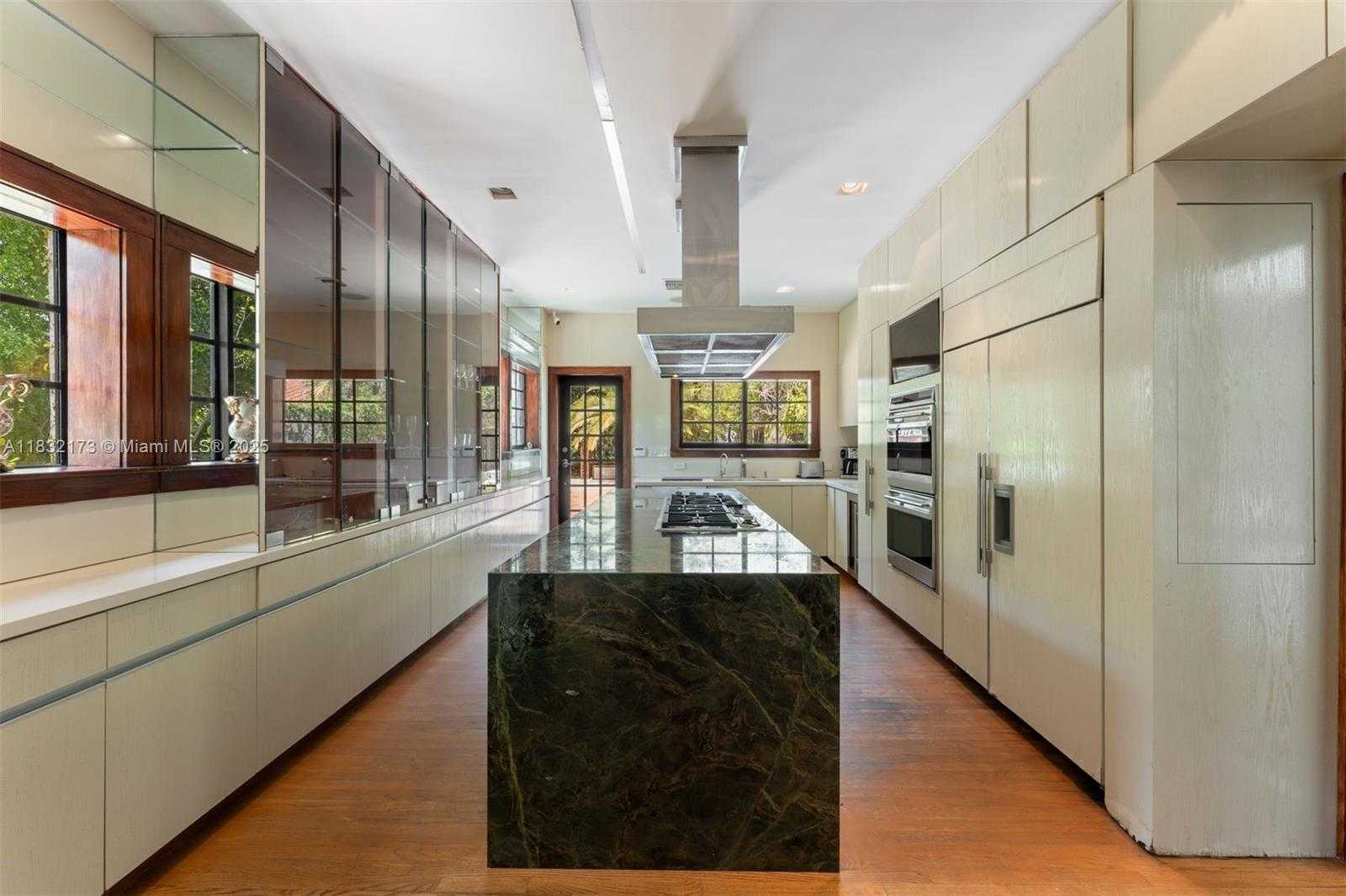 Small Image of 1624 GRANADA BLVD, Coral Gables Number 94