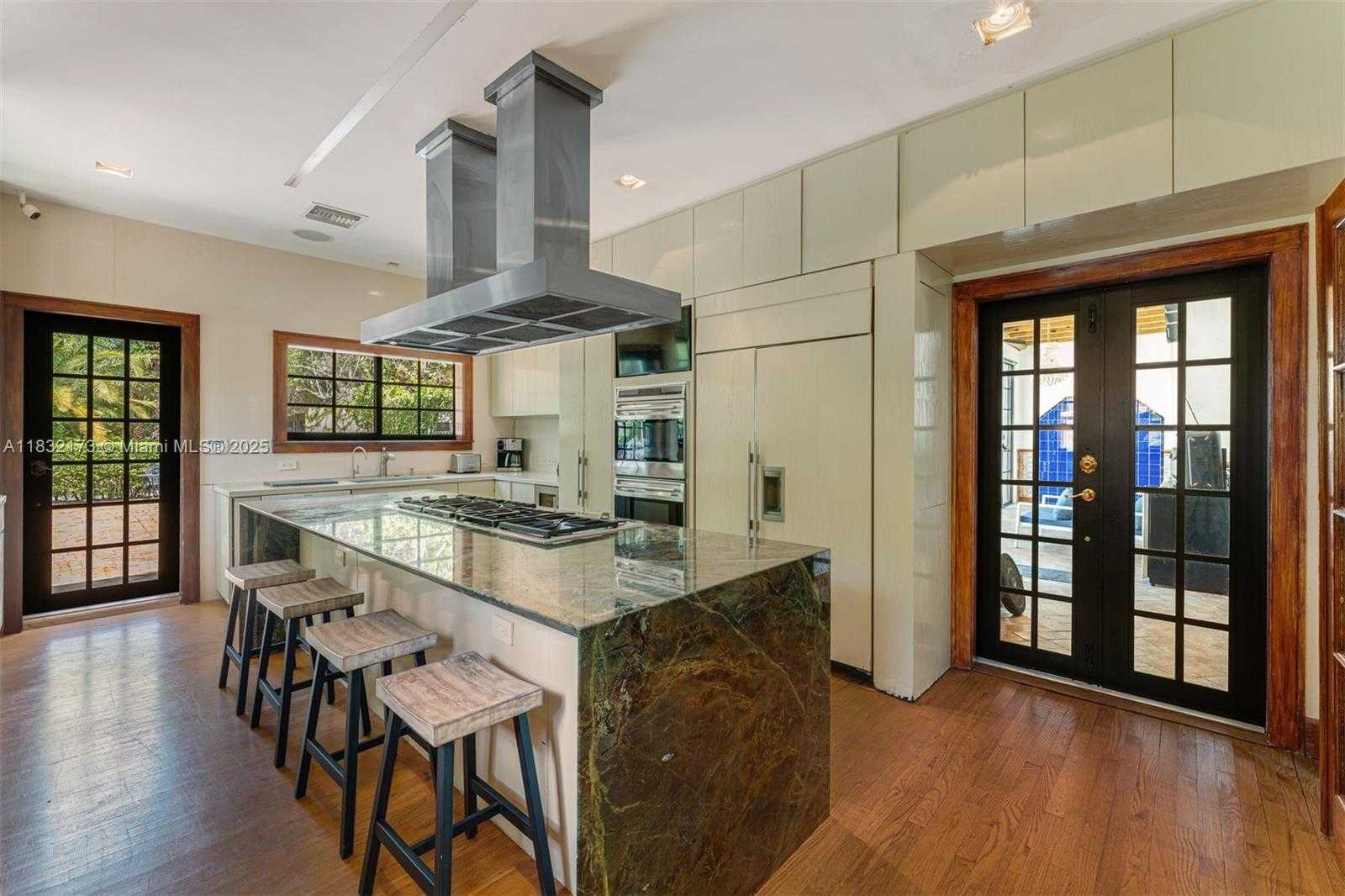Small Image of 1624 GRANADA BLVD, Coral Gables Number 95
