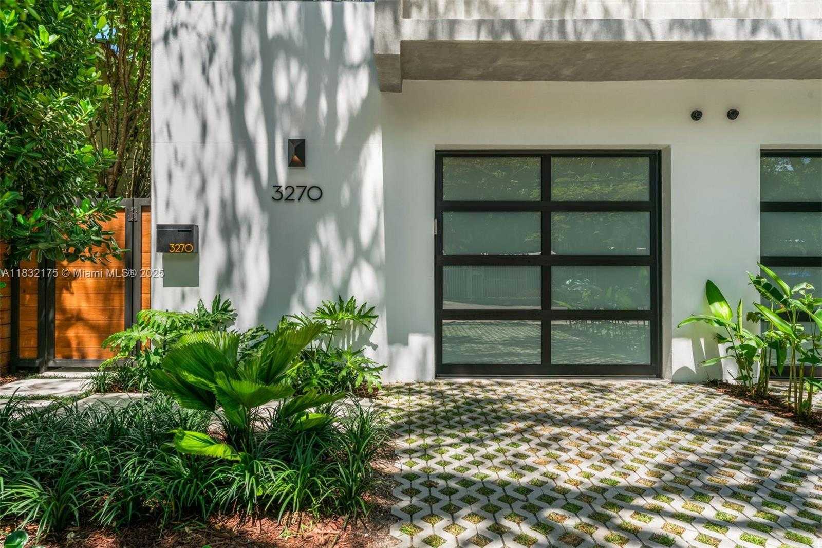 Small Image of 3270 GIFFORD LANE #3270, Miami Number 5
