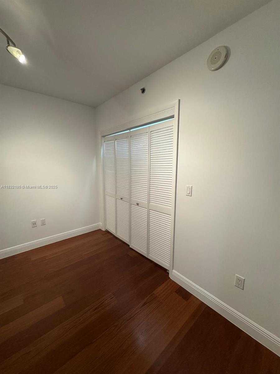 Small Image of 1830 SOUTH OCEAN DR #1409, Hallandale Beach Number 9